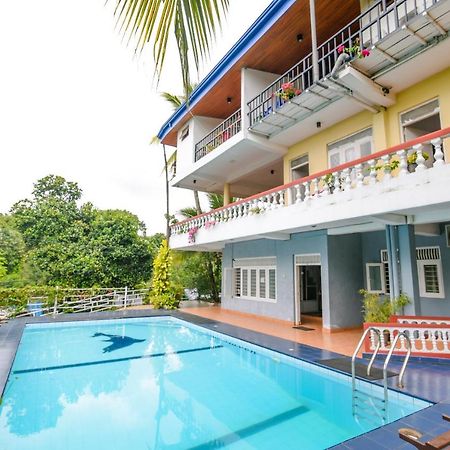 Blue Haven Guest House Канди Екстериор снимка