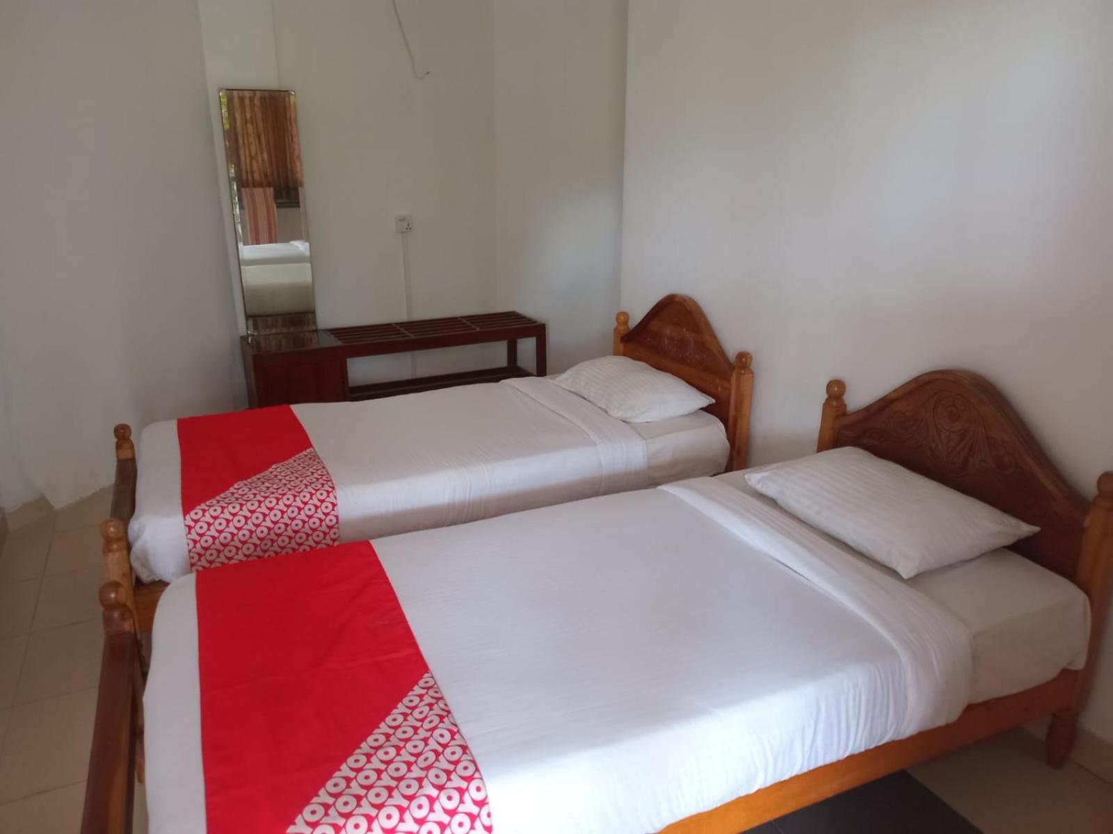 Blue Haven Guest House Канди Екстериор снимка