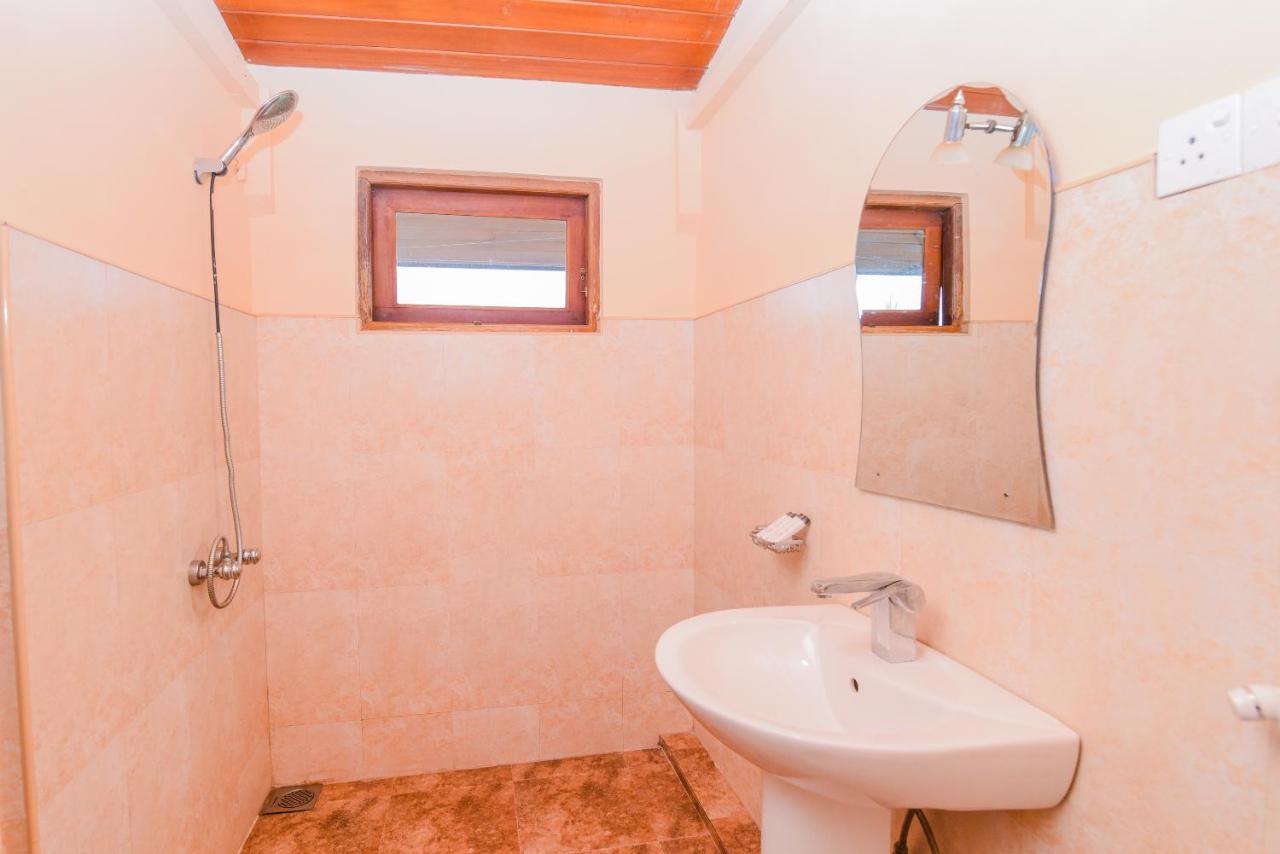 Blue Haven Guest House Канди Екстериор снимка